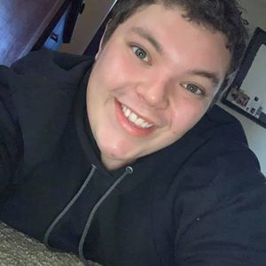 Meet your Posher, Nicholas